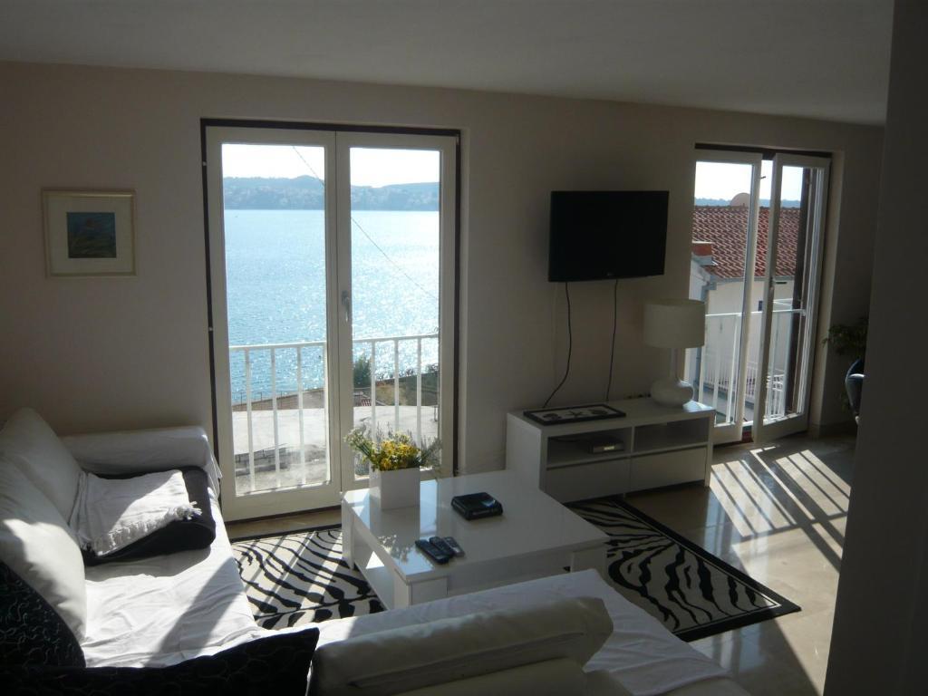 G&B Apartments Trogir Bilik gambar